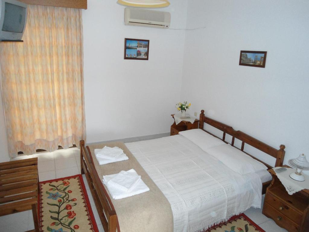 Evi Apartments And Studios Theológos Стая снимка