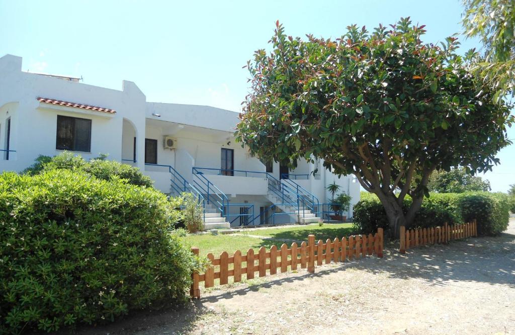 Evi Apartments And Studios Theológos Стая снимка