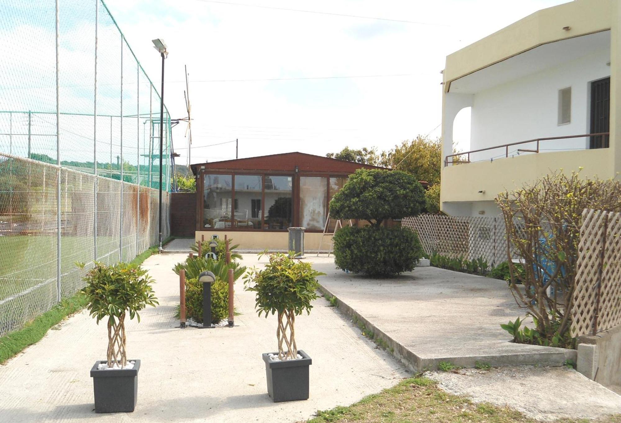 Evi Apartments And Studios Theológos Екстериор снимка