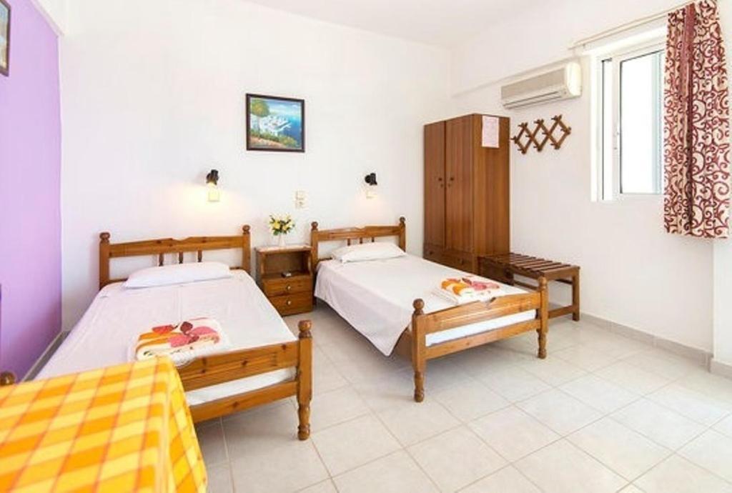 Evi Apartments And Studios Theológos Стая снимка